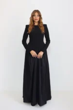 Trian dress black